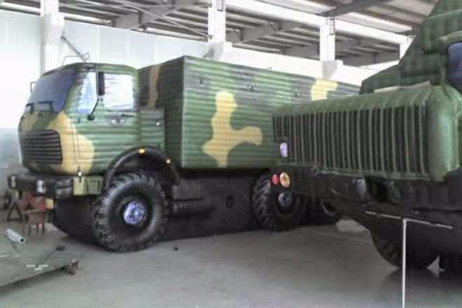武胜大型军事车